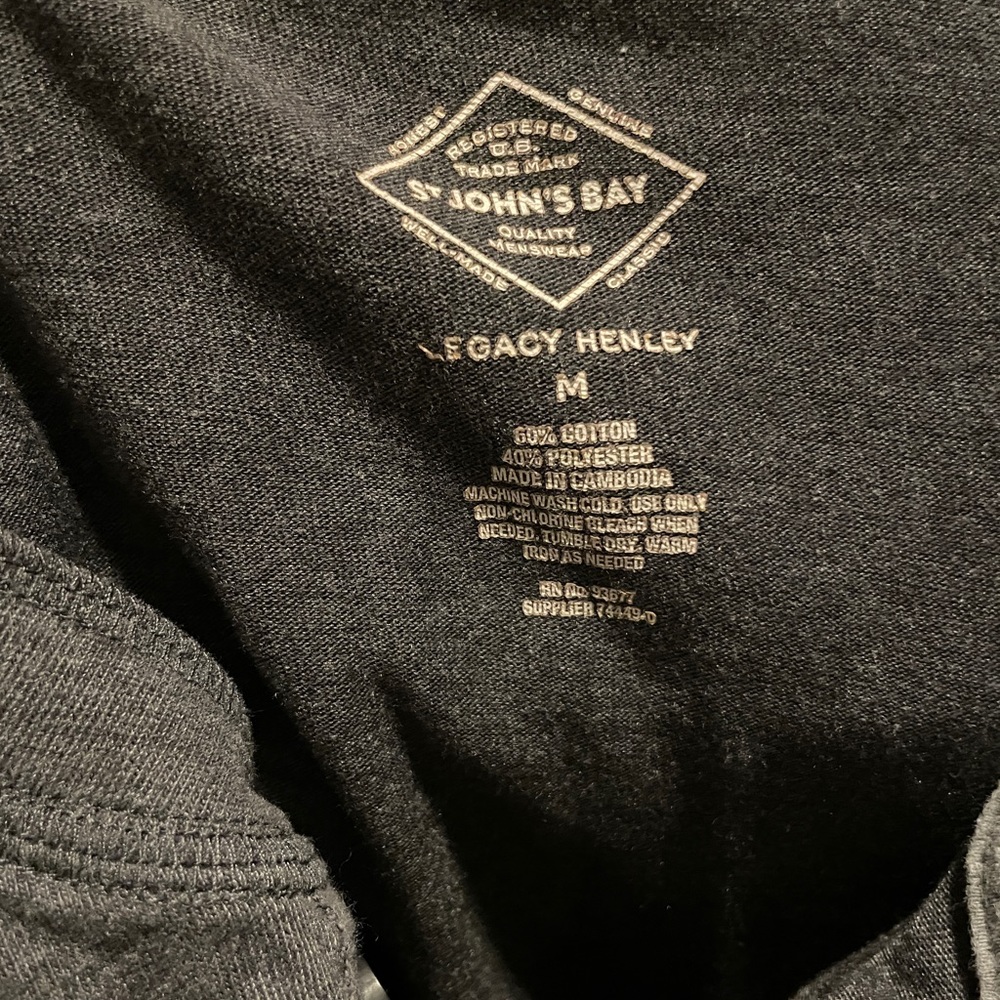 *BUNDLE* Three Men’s St. John’s Bay Long Sleeve Shirts - Picture 6 of 6